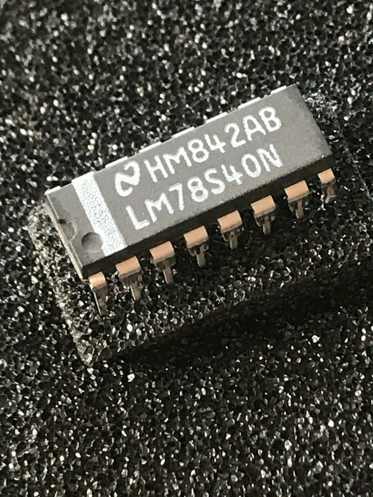 LM78S40N ORIGINAL NSC VOLTAGE CONTROLLER CHIP UK STOCK x1 fcb16.52