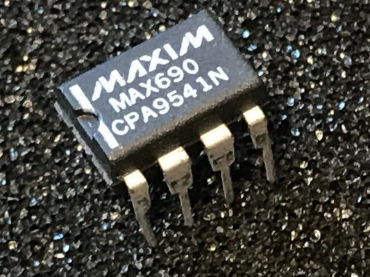 ORIGINAL MAXIM MAX690CPA 8 PIN DIL SUPERVISORY CHIP UK STOCK x1 fcb27.26