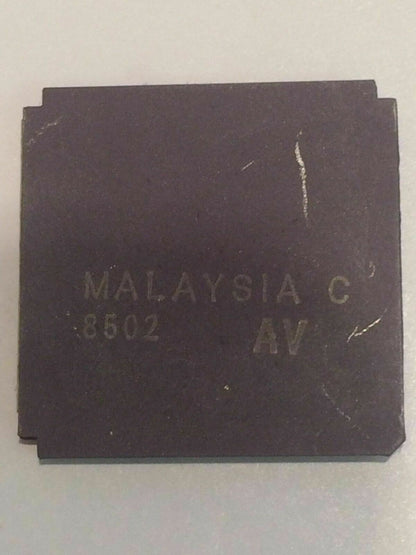 INTEL R80186 FLAT PACK GOLD CERAMIC CHIP COLLECTIBLE VINTAGE PROCESSOR fba10a61