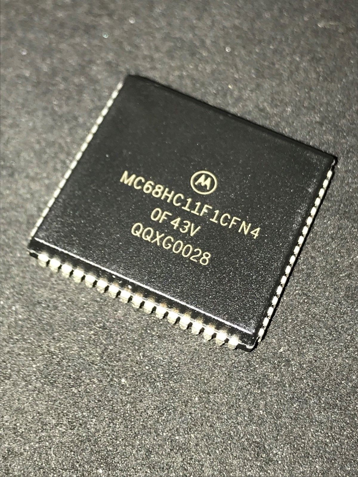 ORIGINAL MOTOROLA MC68HC11F1CFN4 68 PIN PLCC CHIP UK STOCK x1 fbb30a69