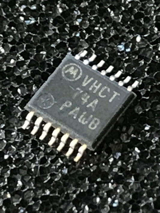 VHCT74A ORIGINAL MOTOROLA 74VHCT74A SURFACE MOUNT CHIP UK STOCK x1 fcb16.74