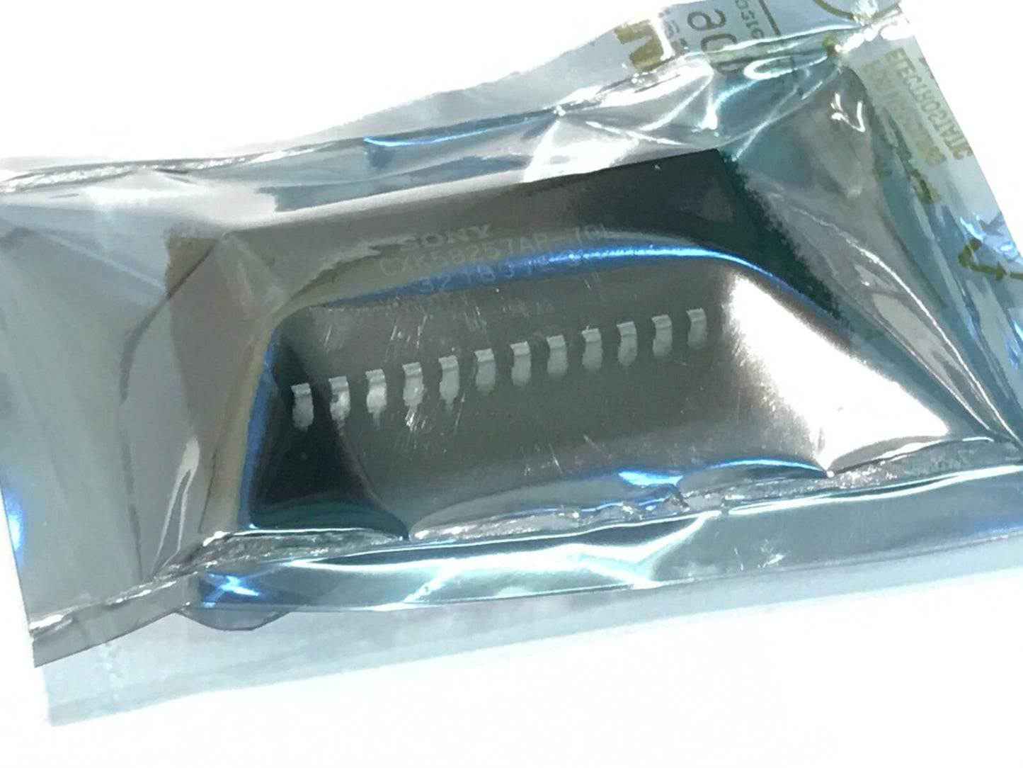 ORIGINAL SONY CXK58257AP-70L 28 PIN DIL SRAM CHIP UK STOCK x1 fcb15.9