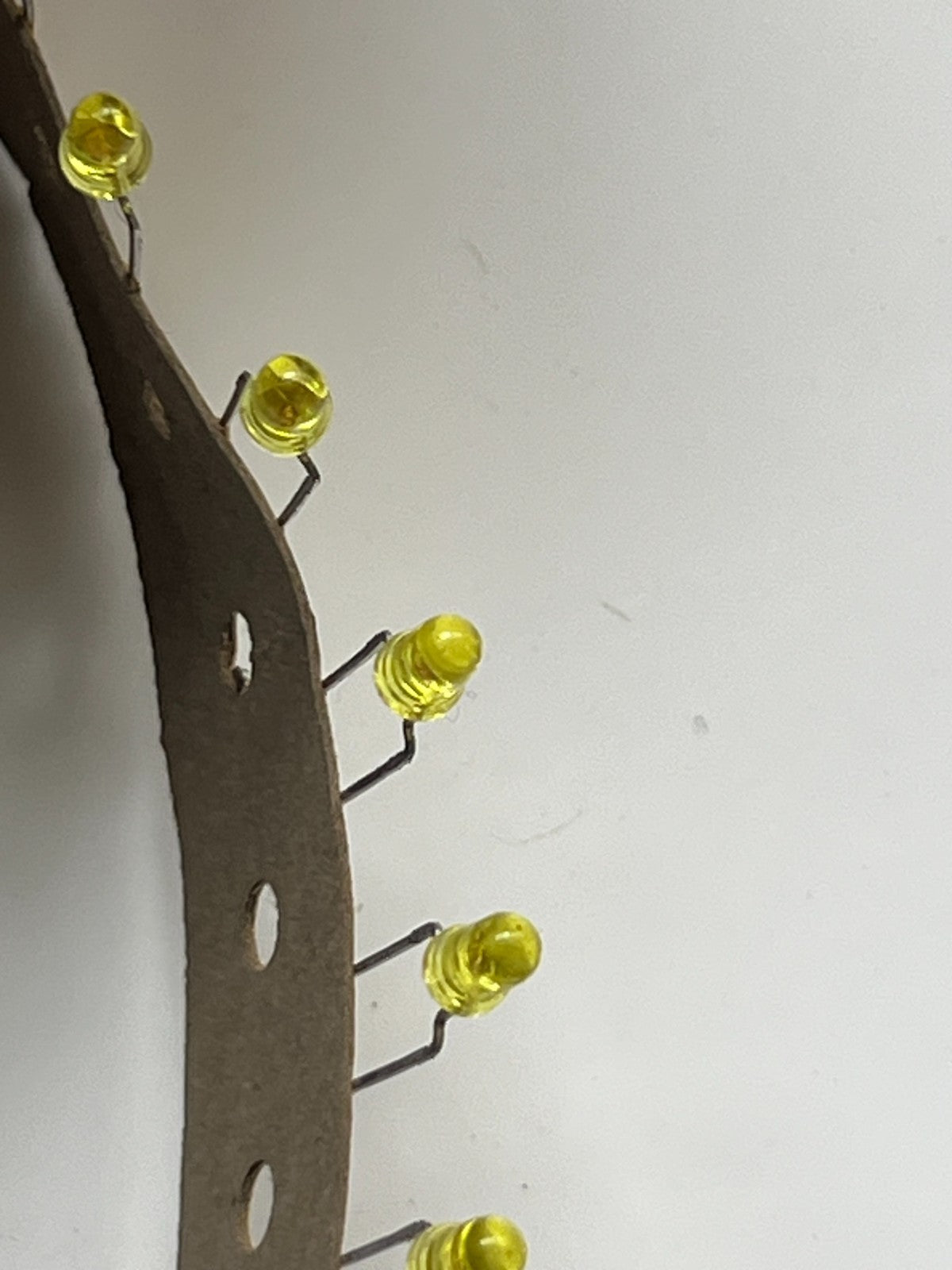 3MM CLEAR YELLOW LED BY KINGSBRIGHT PACK OF 25 fd2h31