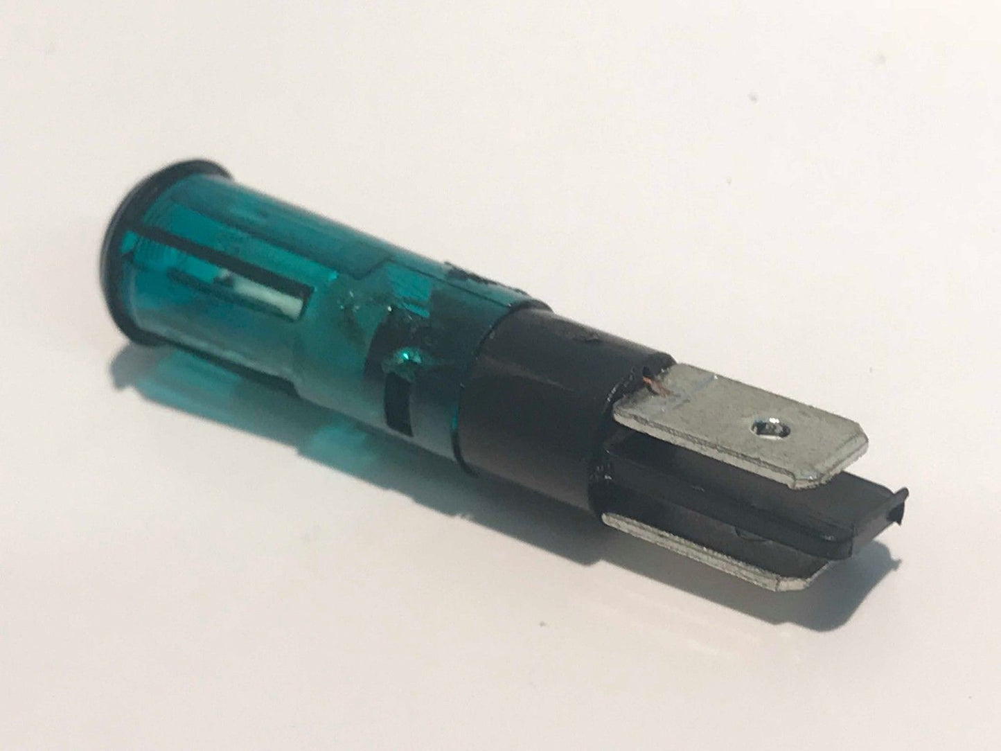 240V MAINS 9MM PUSH FIT PANEL NEON LIGHT WITH SPADE CONNECTIONS GOOD QUALITY