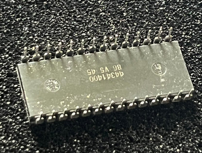 P8259A-2 ORIGINAL INTEL PROGRAMMABLE INTERRUPT CHIP UK STOCK x1 fcb20.22