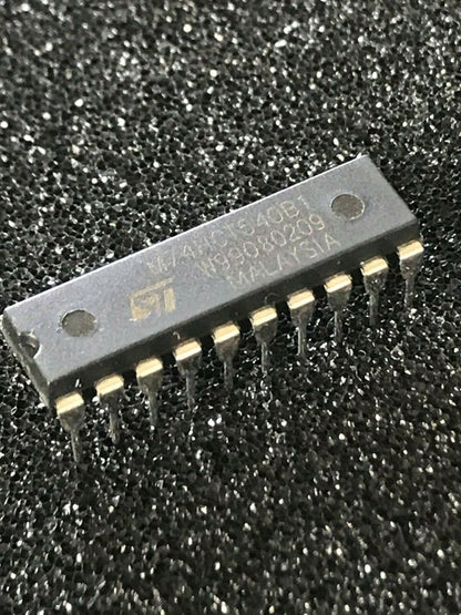 M74HCT540B1 ORIGINAL ST OCTAL BUFFER LINE DRIVER CHIP UK STOCK x1 fcb17.22