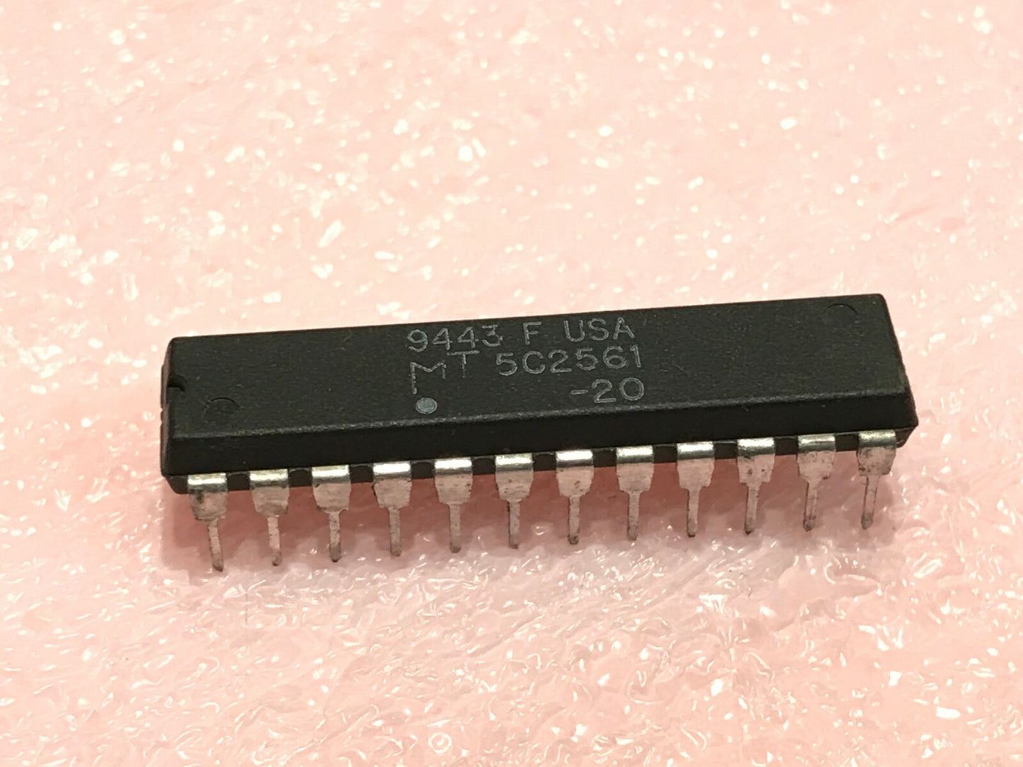 MT5C2561-20 256K X 1 SRAM MEMORY IC DIL 24 PIN UK STOCK (x1) ad1n1C