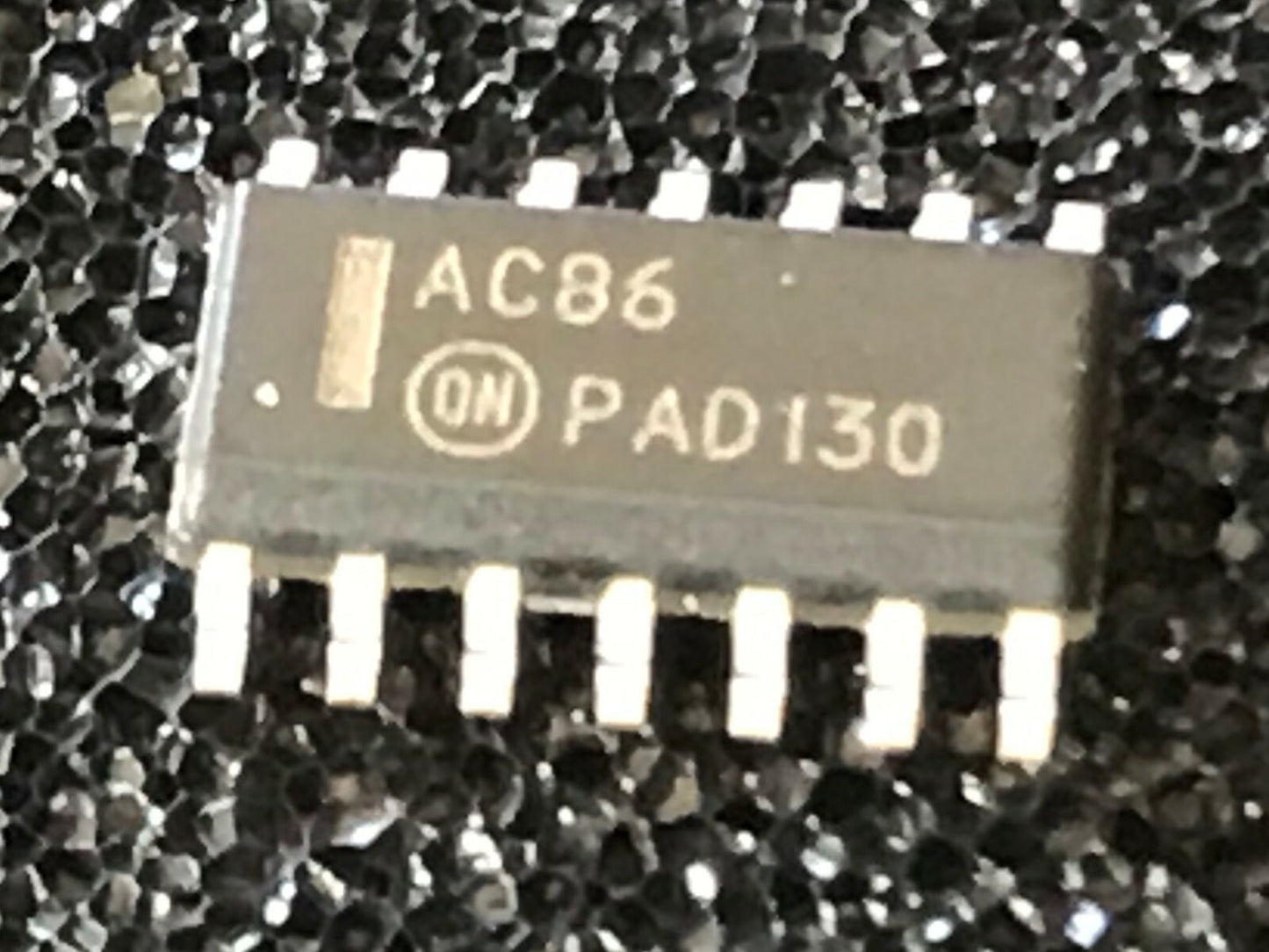 AC86 ORIGINAL ON-SEMI 74AC86 SURFACE MOUNT CHIP SO14 UK STOCK x1 fcb16.68