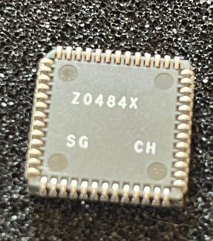 IDT IDT7130-SA35J 42 PIN PLCC STATIC RAM UK STOCK (x1) fcb20.26