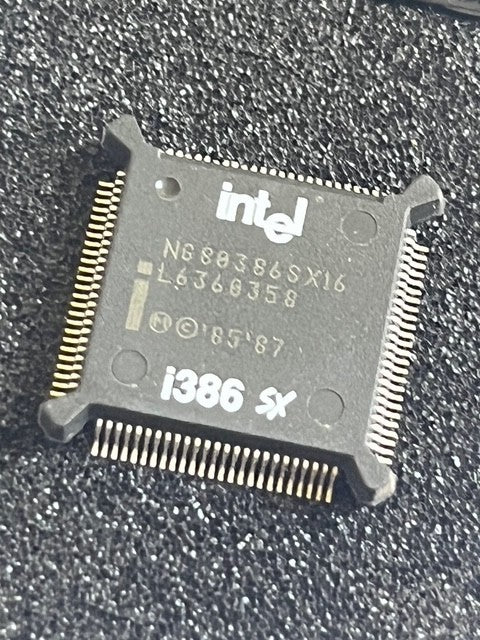 INTEL NG80386SX16 COLLECTABLE i386SX EARLY SURFACE MOUNT 386 PROCESSOR fcb11.16