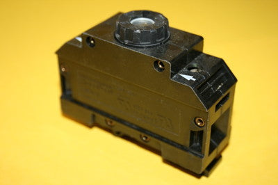 PHOENIX CONTACT USED 18 BOTTLE FUSE HOLDER DIN MOUNT fd5c23