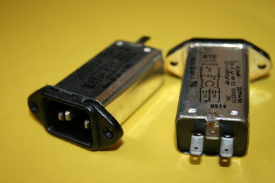 1A 250V IEC CLEAN MAINS INPUT SUPPRESSOR FILTER SOCKET BEST QUALITY fbb20b