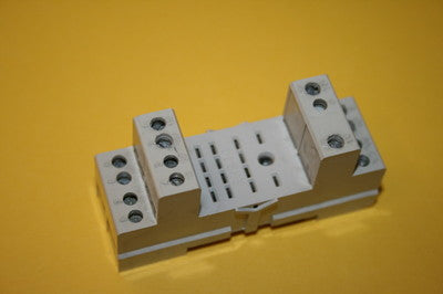 FINDER RSS14 DIN RAIL RELAY BASE fd5c29